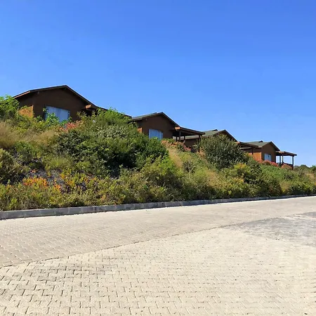 Hotel Zambak Holiday Village & Restaurant Seafront Location !