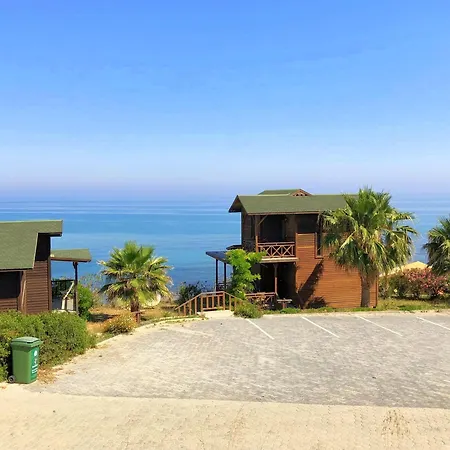 Kucuk Erenkoy Holiday Homes Отель *