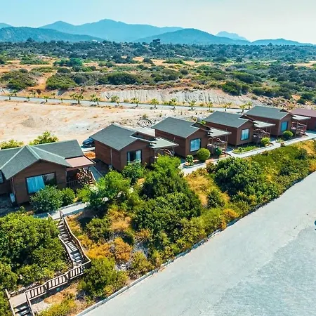 Отель Kucuk Erenkoy Holiday Homes *